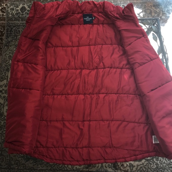 Faded Glory Puffer Vest - Picture 2 of 4